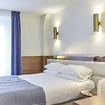 Royal Phare Hotel Paris