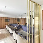 Royal Phare 3* Paris