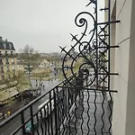 Royal Phare Hotel Paris